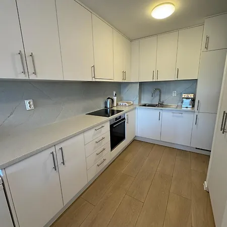 Sunset Serenity アパート ポダツァ